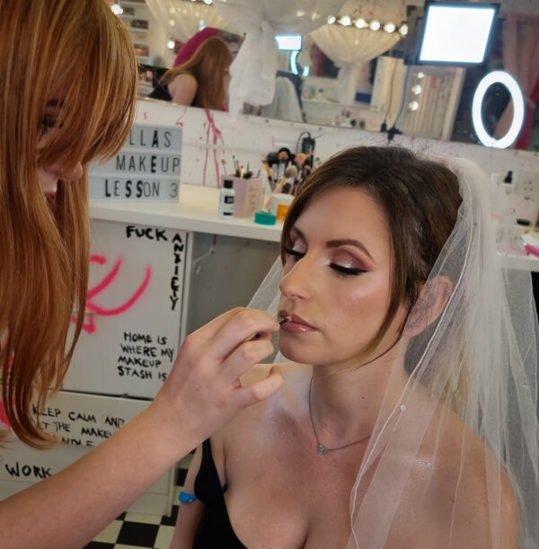 121 accredited makeup courses