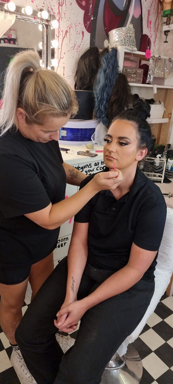accredited makeup courses