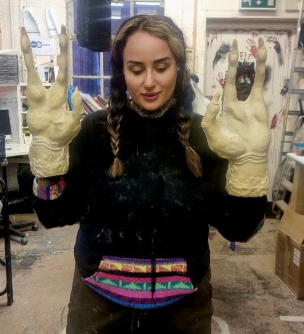3 finger gloves