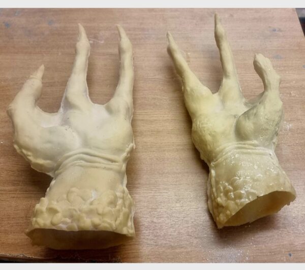 3 finger gloves