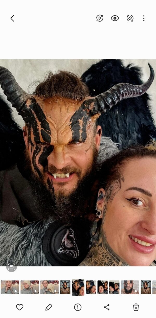 fake vampre teeth
