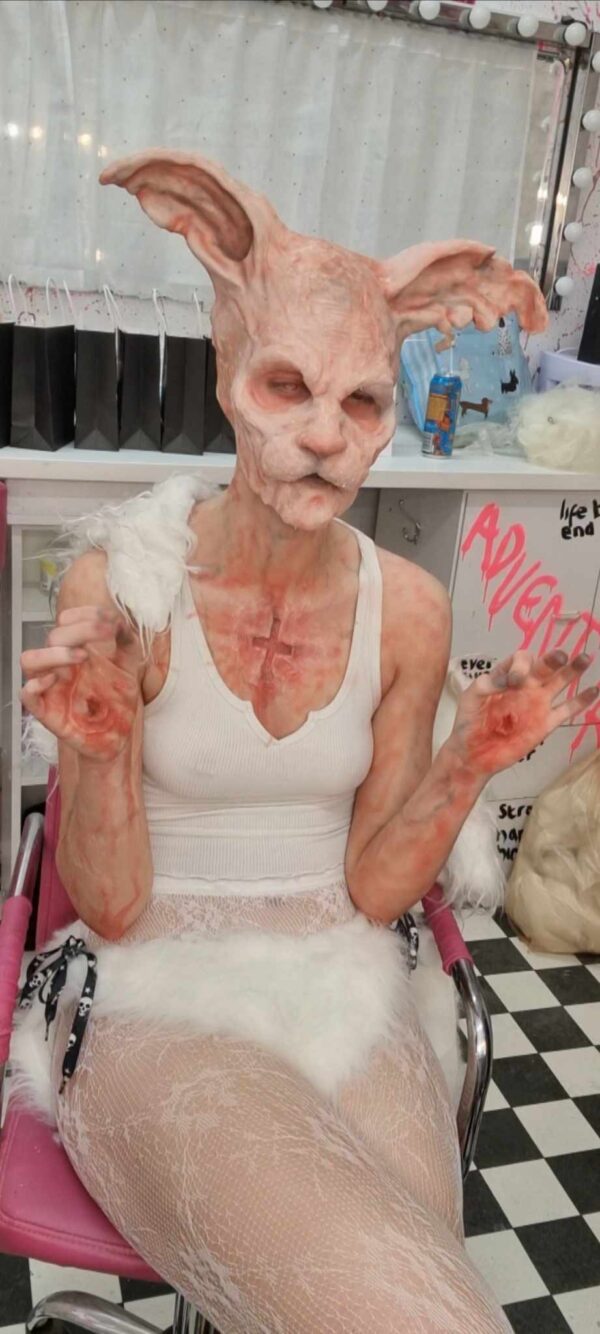 how to apply a silicone prosthetic face